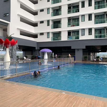 Mishal'S Homestay-Vista Bangi Studio Service Apartment Kajang Luaran gambar