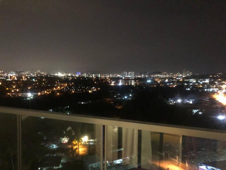Mishal'S Homestay-Vista Bangi Studio Service Apartment Kajang Luaran gambar